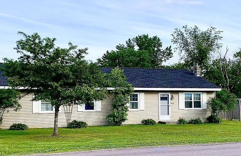 176 Railroad St, Milton